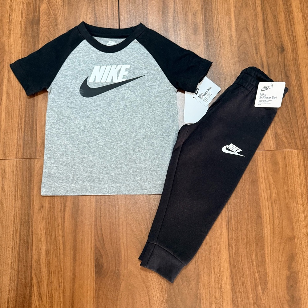 Nike Boys 2-Piece T-shirt and joggers Matching Set Size 2T New with Tags